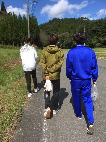 LINE_ALBUM_復興知学講義・フィールド学習20211001-03_211006_115.jpg